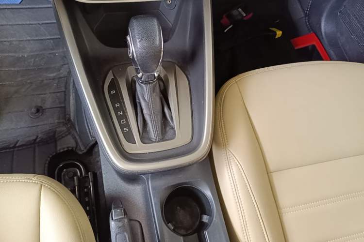 Used Ford Escort 2015 1.5L Automatic Comfort Edition Gear Lever
