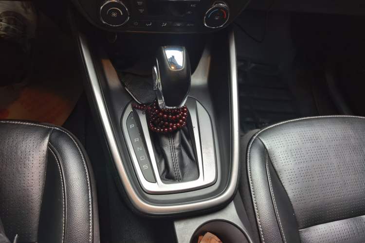 Used Ford Escort 2015 1.5L Automatic Fashion Model Gear Lever