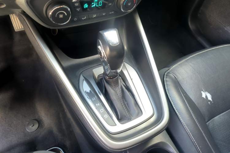 Used Ford Escort 2015 1.5L Automatic Fashion Model Gear Lever