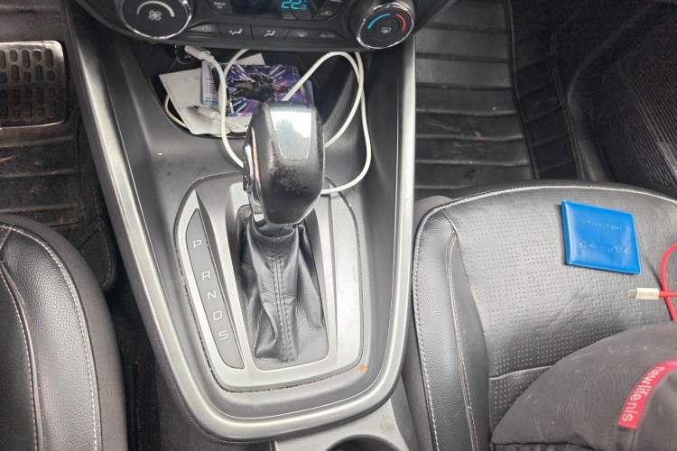 Used Ford Escort 2015 1.5L Automatic Fashion Model Gear Lever
