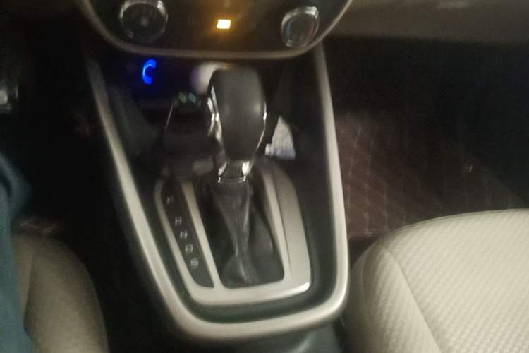 Used Ford Escort 2015 1.5L Automatic Comfort Edition Gear Lever