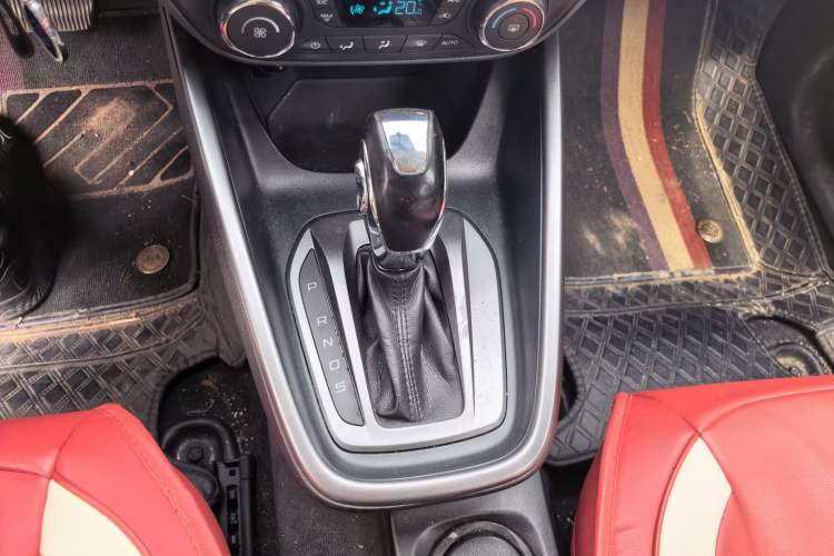 Used Ford Escort 2015 1.5L Automatic Fashion Model Gear Lever