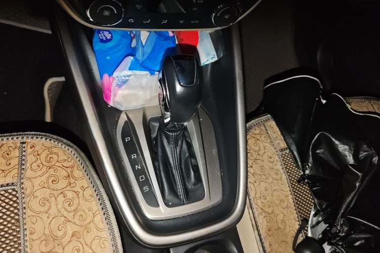 Used Ford Escort 2015 1.5L Automatic Fashion Model Gear Lever