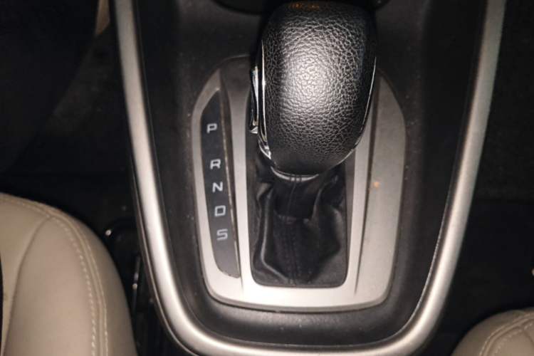 Used Ford Escort 2015 1.5L Automatic Comfort Edition Gear Lever
