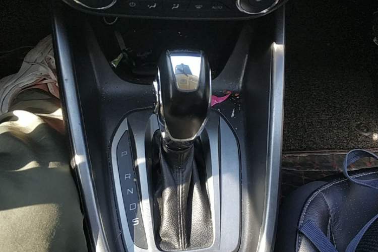 Used Ford Escort 2015 1.5L Automatic Fashion Model Gear Lever