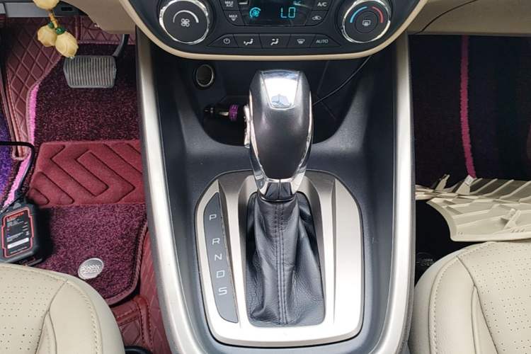 Used Ford Escort 2015 1.5L Automatic Fashion Model Gear Lever