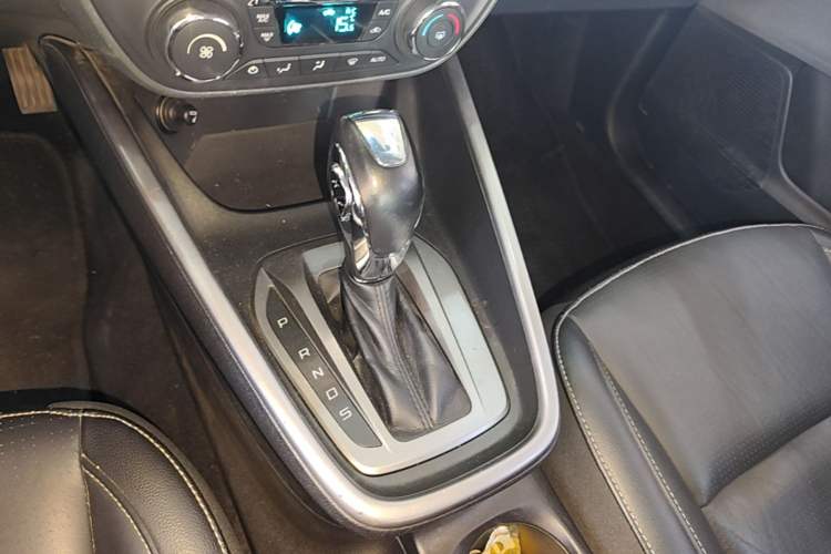 Used Ford Escort 2015 1.5L Automatic Fashion Model Gear Lever