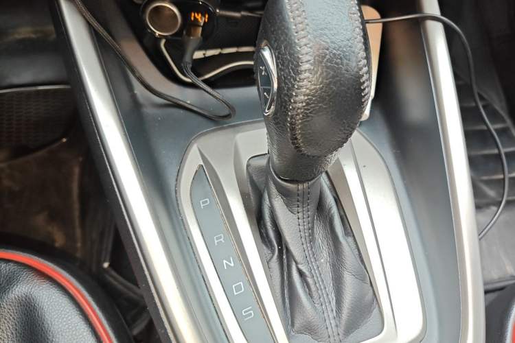 Used Ford Escort 2015 1.5L Automatic Comfort Edition Gear Lever