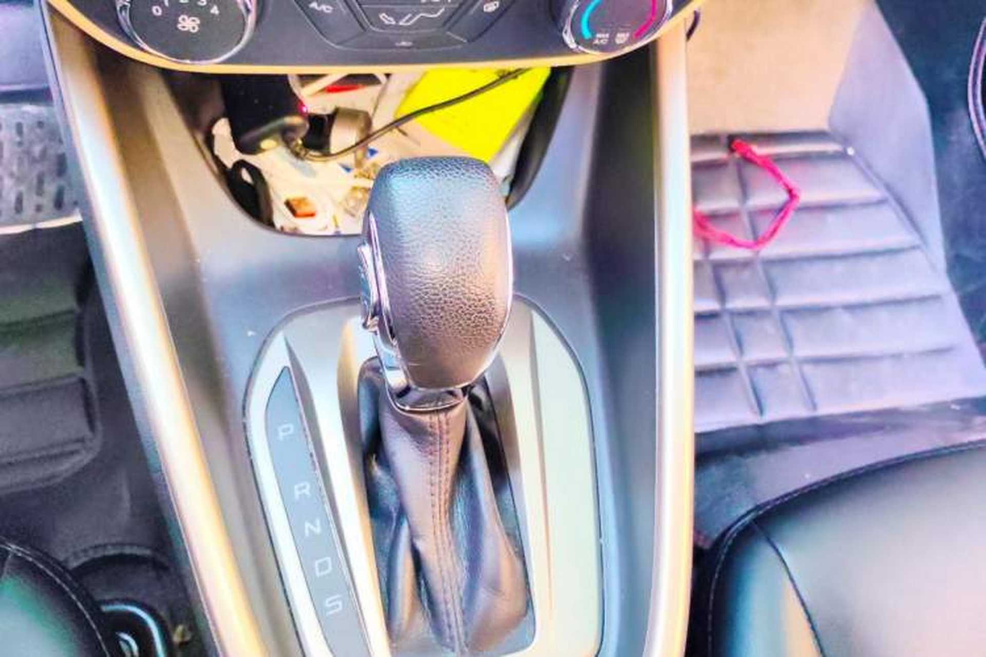 Used Ford Escort 2015 1.5L Automatic Comfort Edition Gear Lever