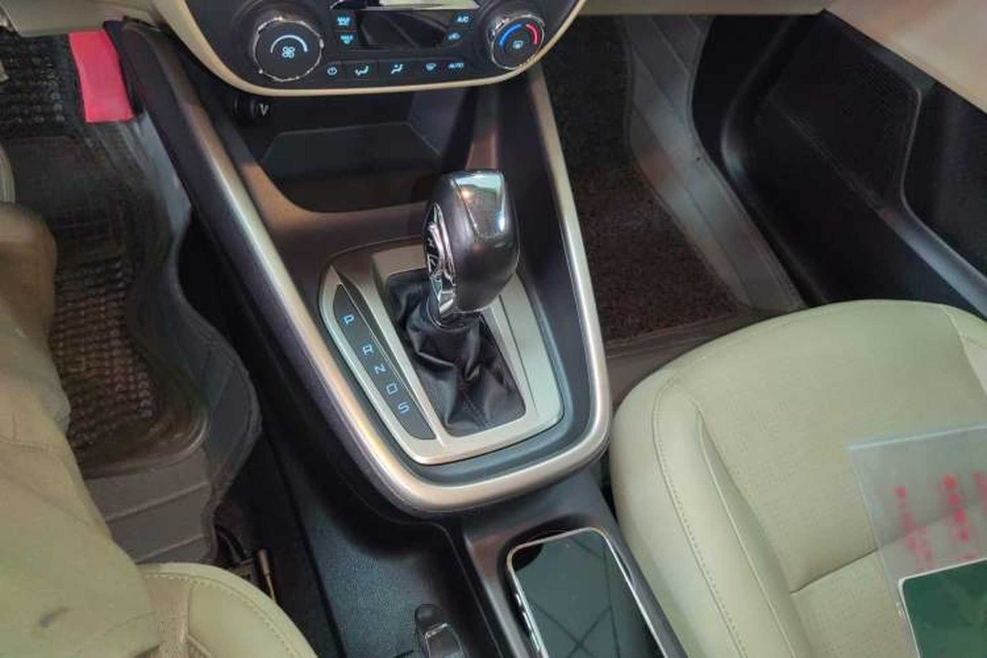 Used Ford Escort 2015 1.5L Automatic Fashion Model Gear Lever