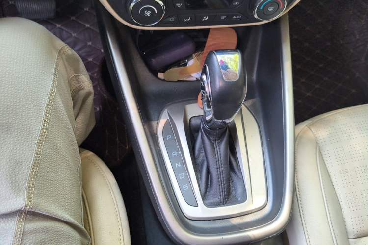 Used Ford Escort 2015 1.5L Automatic Fashion Model Gear Lever