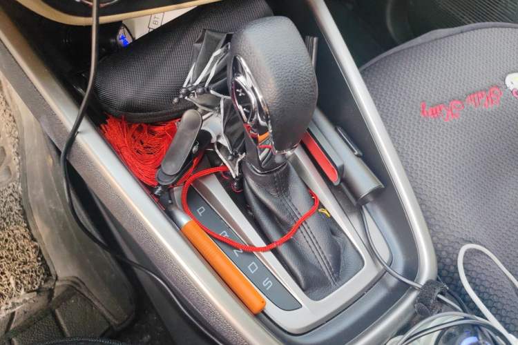 Used Ford Escort 2015 1.5L Automatic Comfort Edition Gear Lever