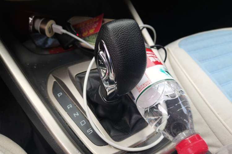 Used Ford Escort 2015 1.5L Automatic Comfort Edition Gear Lever