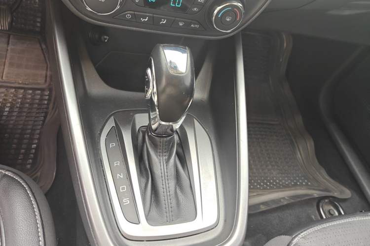 Used Ford Escort 2015 1.5L Automatic Fashion Model Gear Lever