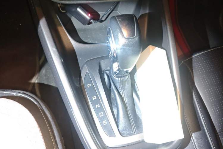 Used Ford Escort 2015 1.5L Automatic Fashion Model Gear Lever