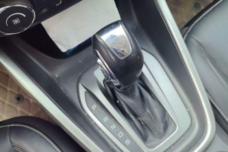 Used Ford Escort 2015 1.5L Automatic Fashion Model Gear Lever