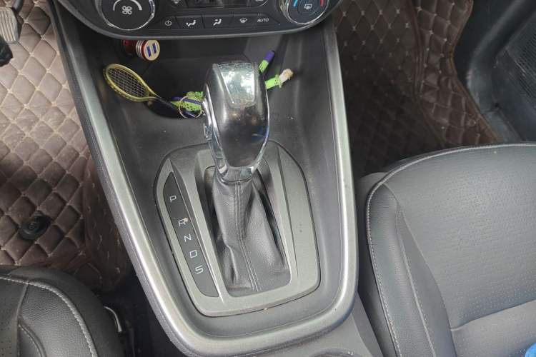 Used Ford Escort 2015 1.5L Automatic Fashion Model Gear Lever