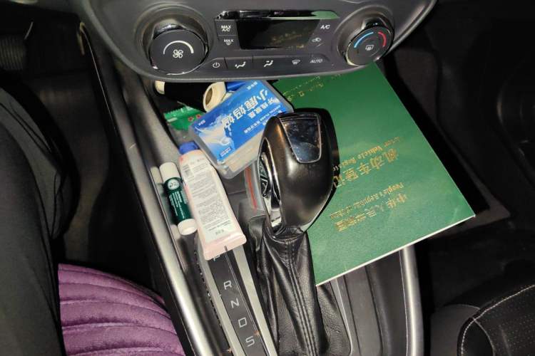 Used Ford Escort 2015 1.5L Automatic Fashion Model Gear Lever