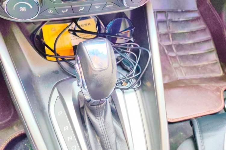 Used Ford Escort 2015 1.5L Automatic Fashion Model Gear Lever