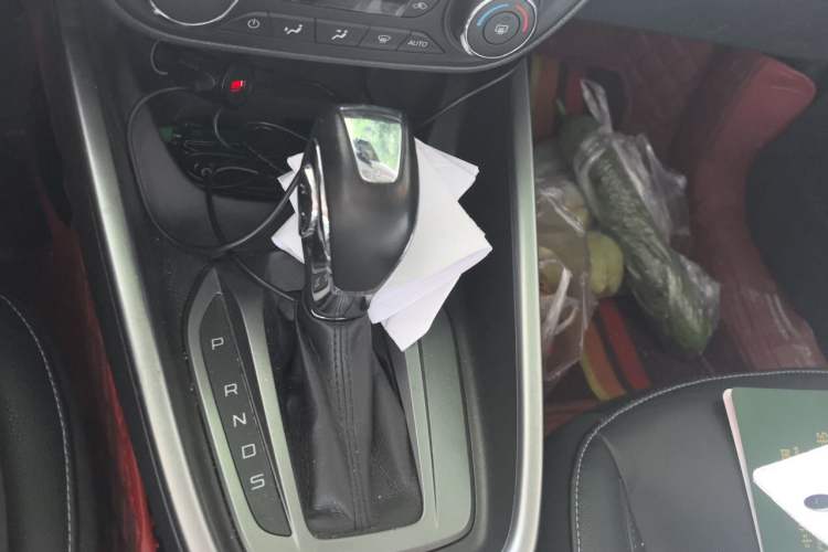 Used Ford Escort 2015 1.5L Automatic Fashion Model Gear Lever