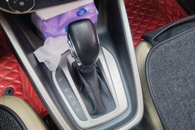 Used Ford Escort 2015 1.5L Automatic Comfort Edition Gear Lever