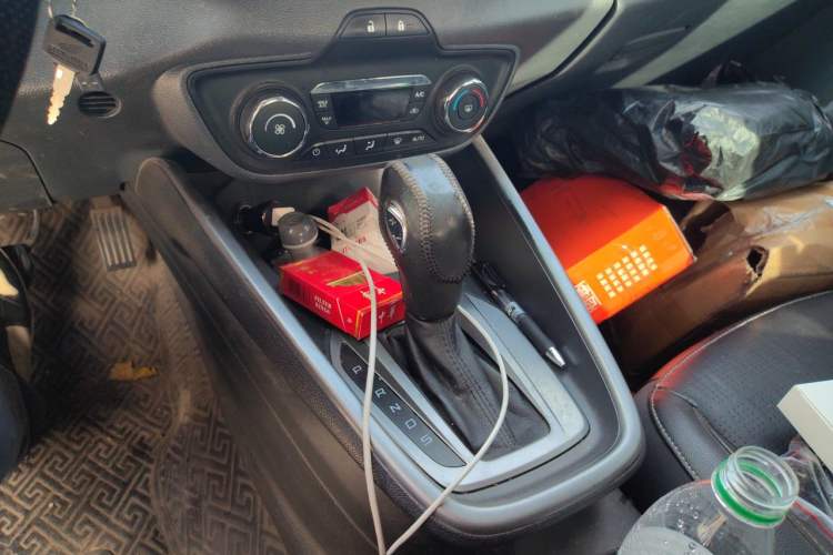 Used Ford Escort 2015 1.5L Automatic Fashion Model Gear Lever
