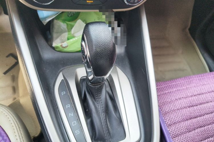 Used Ford Escort 2015 1.5L Automatic Comfort Edition Gear Lever
