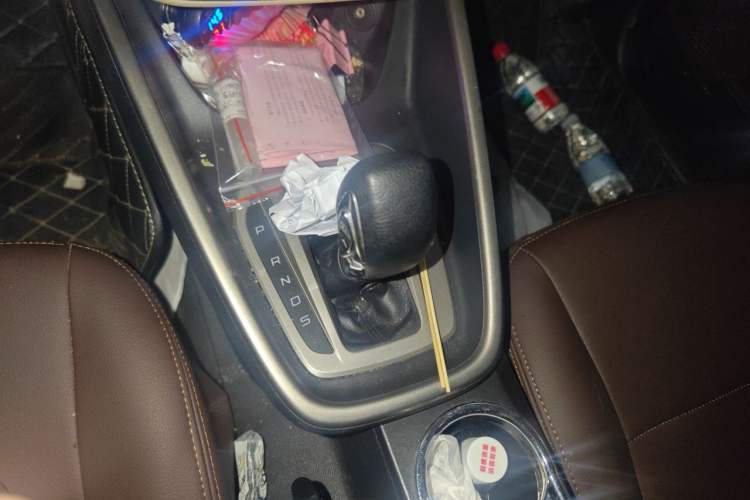 Used Ford Escort 2015 1.5L Automatic Comfort Edition Gear Lever