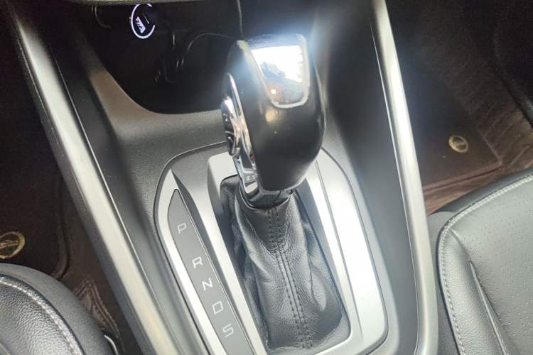 Used Ford Escort 2015 1.5L Automatic Fashion Model Gear Lever