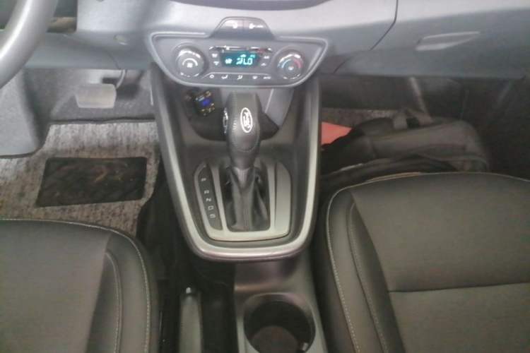 Used Ford Escort 2015 1.5L Automatic Fashion Model Gear Lever