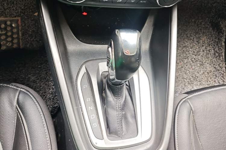 Used Ford Escort 2015 1.5L Automatic Fashion Model Gear Lever