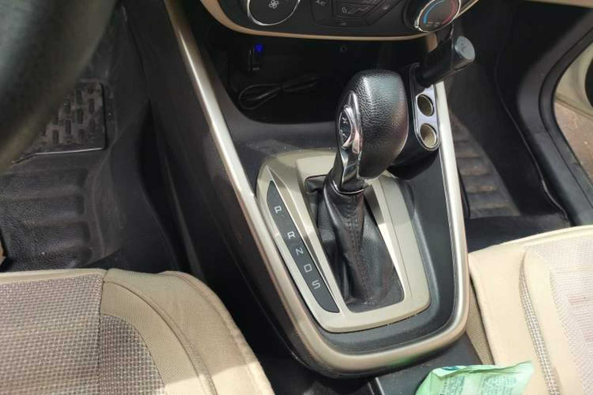 Used Ford Escort 2015 1.5L Automatic Comfort Edition Gear Lever