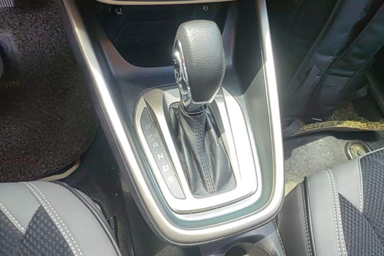 Used Ford Escort 2015 1.5L Automatic Comfort Edition Gear Lever