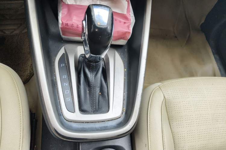 Used Ford Escort 2015 1.5L Automatic Fashion Model Gear Lever