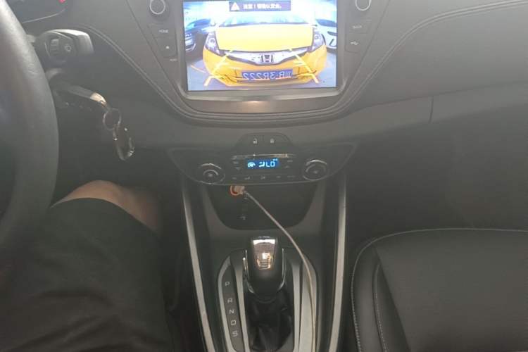 Used Ford Escort 2015 1.5L Automatic Fashion Model Gear Lever