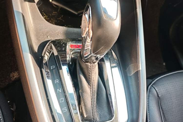 Used Ford Escort 2015 1.5L Automatic Fashion Model Gear Lever