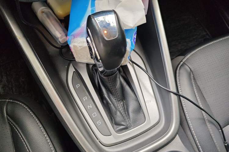 Used Ford Escort 2015 1.5L Automatic Fashion Model Gear Lever