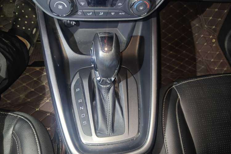 Used Ford Escort 2015 1.5L Automatic Fashion Model Gear Lever