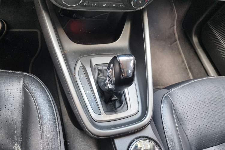 Used Ford Escort 2015 1.5L Automatic Fashion Model Gear Lever