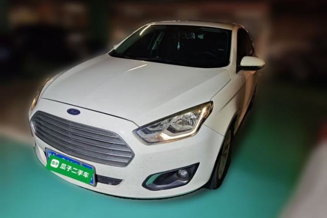 Used Ford Escort 2015 1.5L Automatic Fashion Model