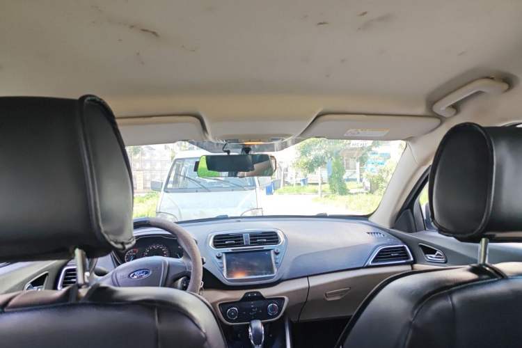 Used Ford Escort 2015 1.5L Automatic Comfort Edition Headliner