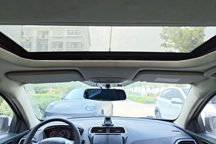 Used Ford Escort 2015 1.5L Automatic Fashion Model Headliner