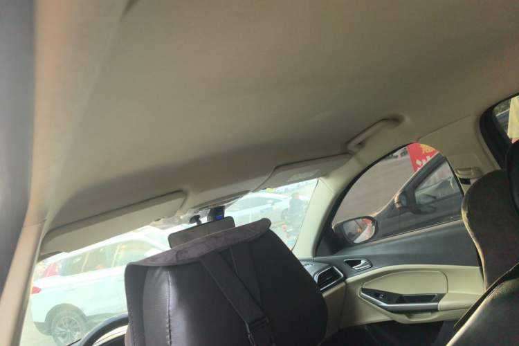Used Ford Escort 2015 1.5L Automatic Comfort Edition Headliner
