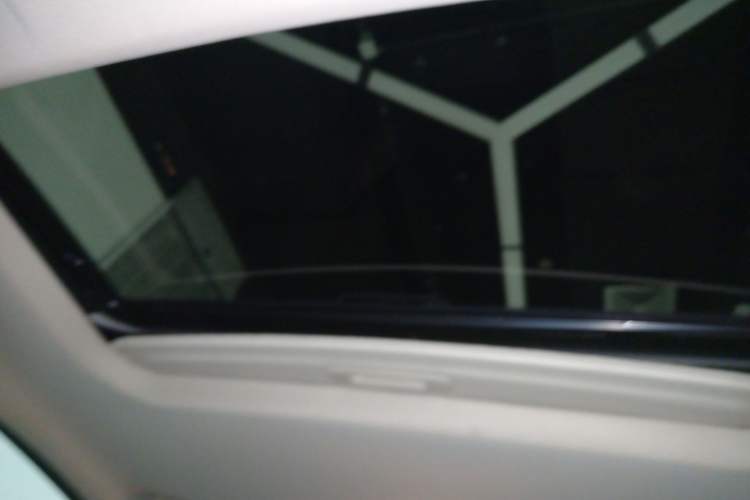 Used Ford Escort 2015 1.5L Automatic Fashion Model Headliner