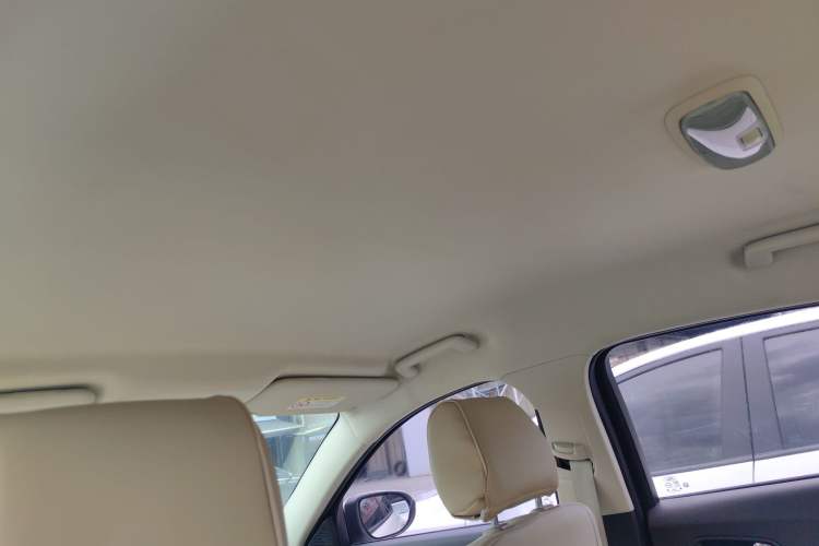Used Ford Escort 2015 1.5L Automatic Comfort Edition Headliner