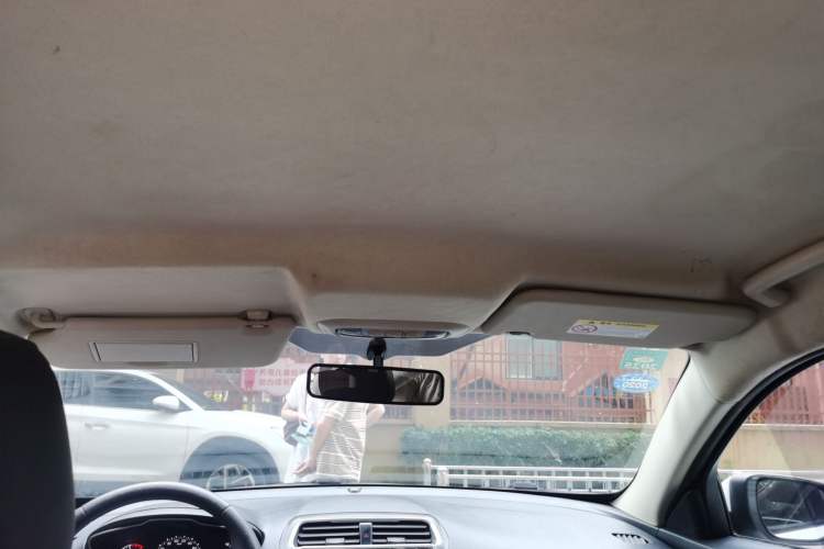 Used Ford Escort 2015 1.5L Automatic Comfort Edition Headliner