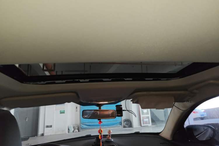 Used Ford Escort 2015 1.5L Automatic Fashion Model Headliner