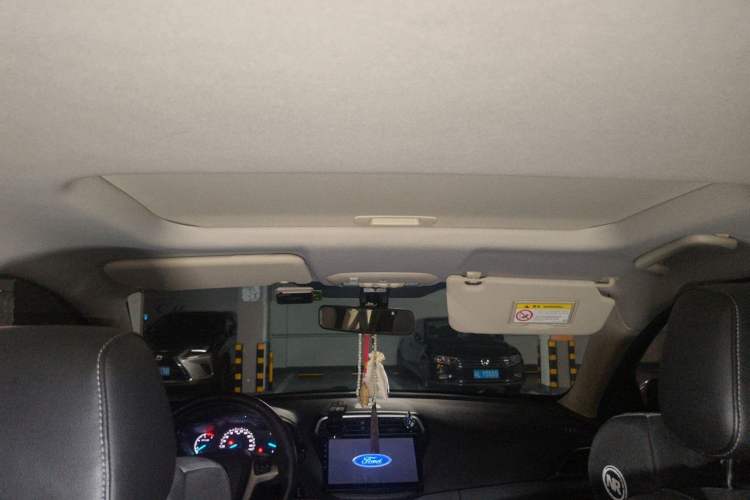 Used Ford Escort 2015 1.5L Automatic Fashion Model Headliner