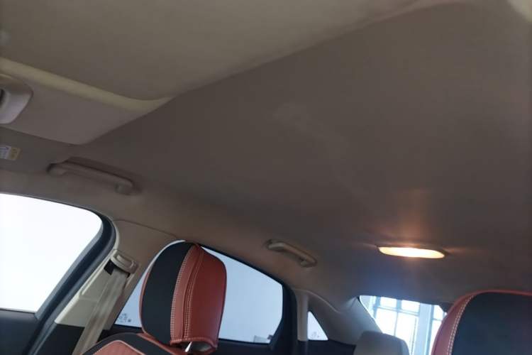 Used Ford Escort 2015 1.5L Automatic Comfort Edition Headliner