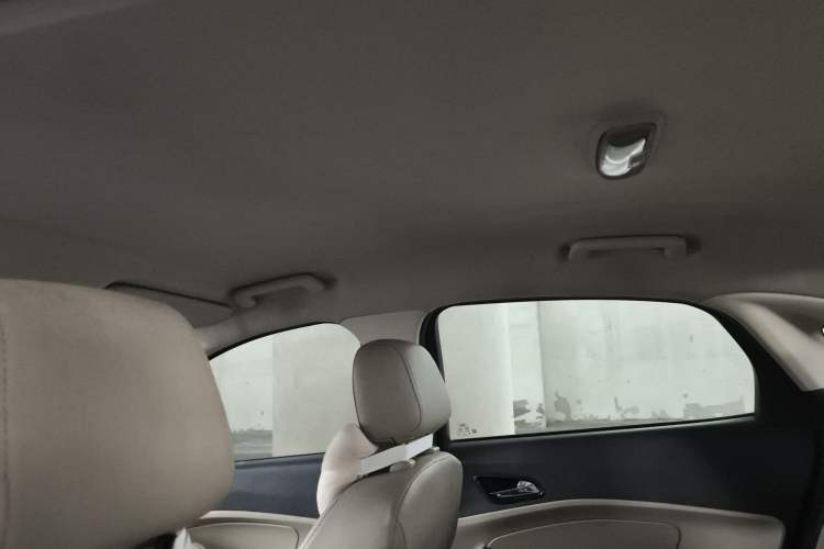 Used Ford Escort 2015 1.5L Automatic Comfort Edition Headliner